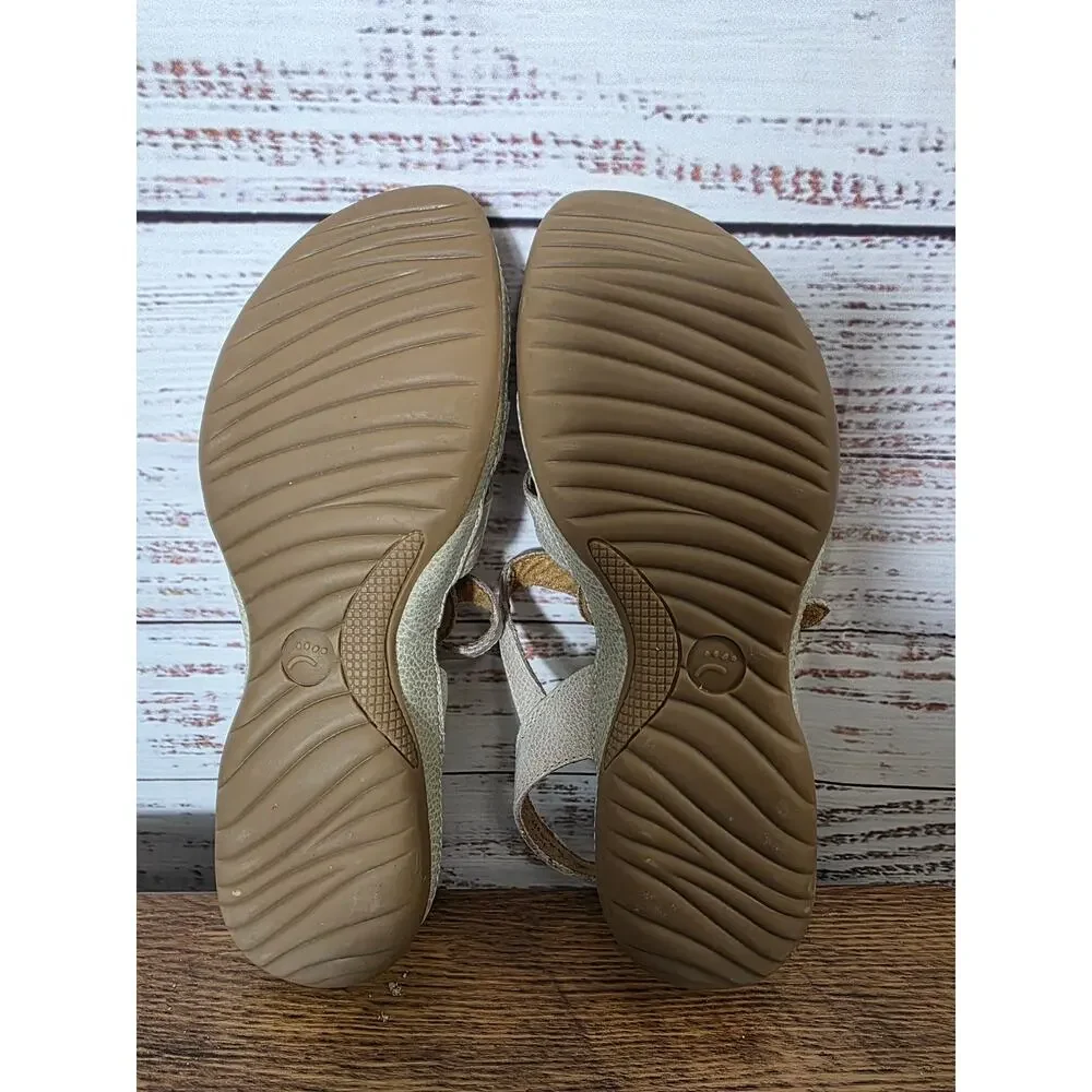 BareTraps women's sandals in tan size 6.5